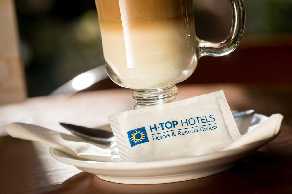 Hotel Cartago Nova By Alegria Malgrat de Mar Kültér fotó