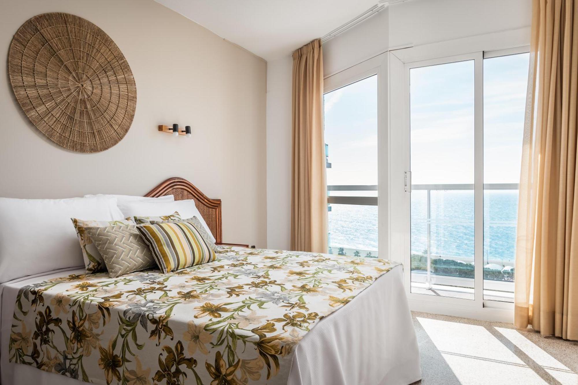 Hotel Cartago Nova By Alegria Malgrat de Mar Kültér fotó