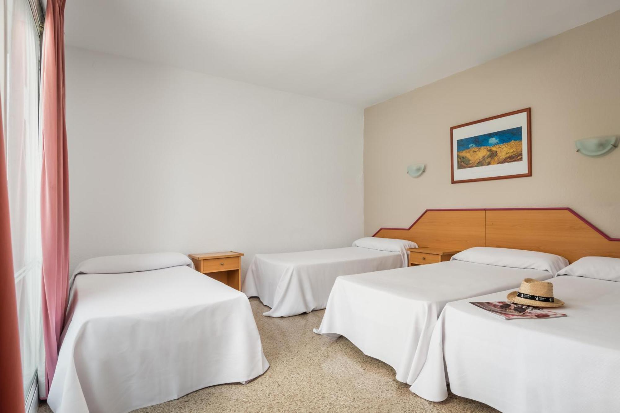Hotel Cartago Nova By Alegria Malgrat de Mar Kültér fotó