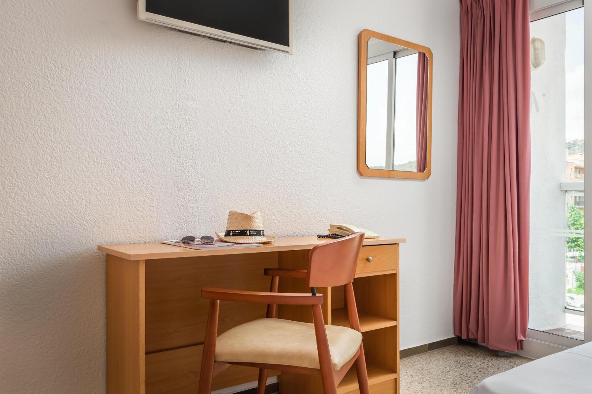 Hotel Cartago Nova By Alegria Malgrat de Mar Kültér fotó