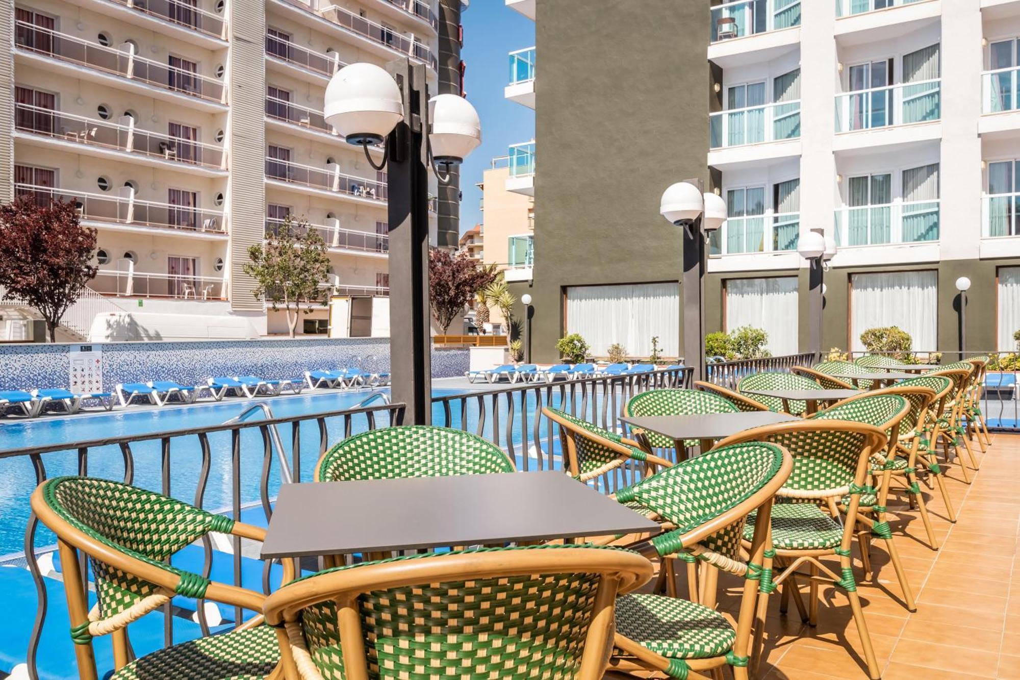 Hotel Cartago Nova By Alegria Malgrat de Mar Kültér fotó